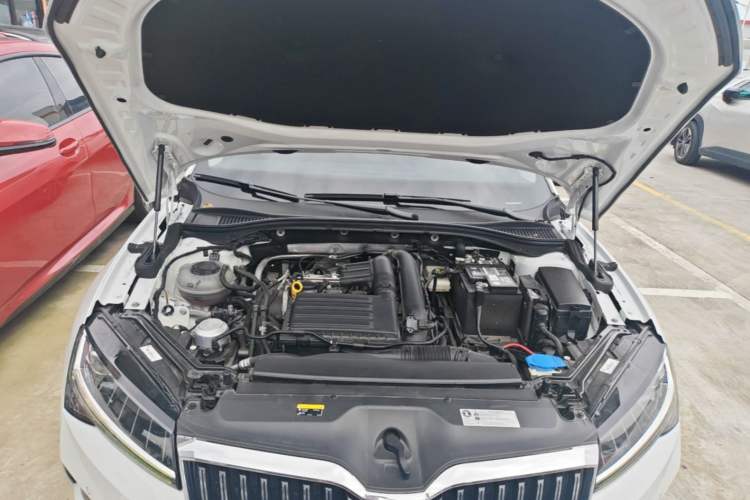 Used Skoda Superb 2023 Facelifted TSI280 DSG Luxury Edition Engine Bay