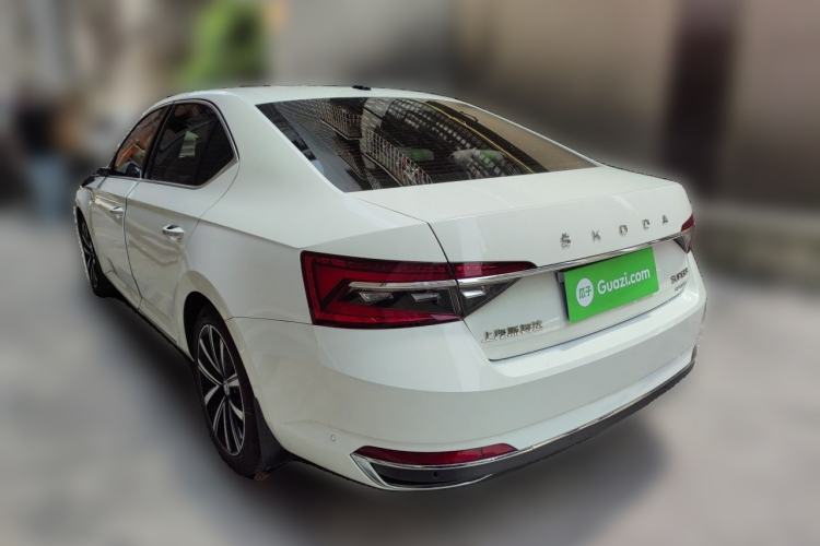 Used Skoda Superb 2023 Restyled TSI330 DSG Luxury Edition Rear Left 45 Deg