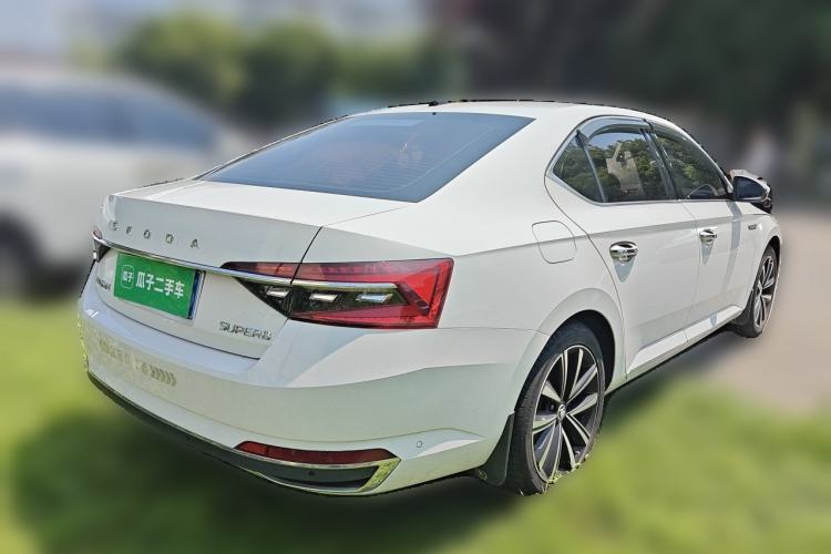 Used Skoda Superb 2023 Facelifted TSI280 DSG Luxury Edition Rear Right 45 Deg
