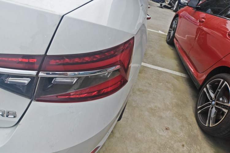 Used Skoda Superb 2023 Facelifted TSI280 DSG Luxury Edition Right Rear Taillight