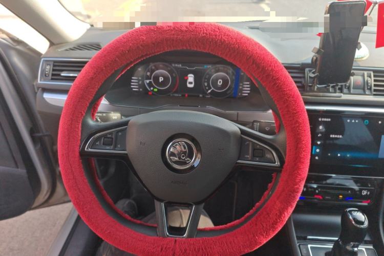 Used Skoda Superb 2023 Facelifted TSI280 DSG Luxury Edition Steering Wheel
