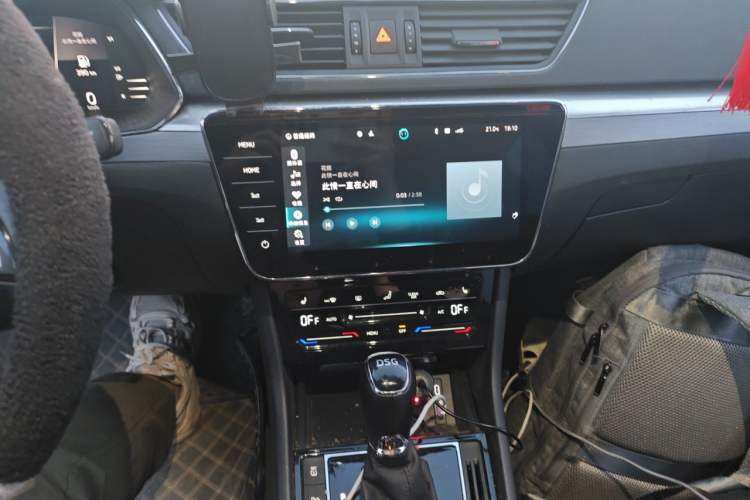 Used Skoda Superb 2024 TSI280 DSG Luxury Edition Audio And AC Panel