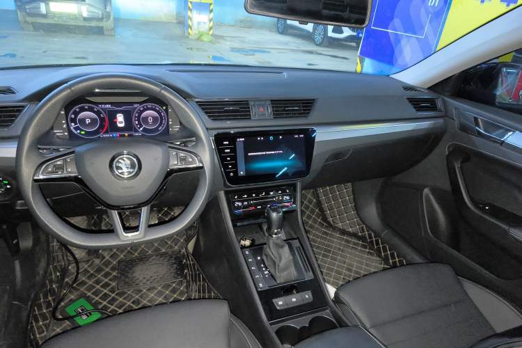 Used Skoda Superb 2024 TSI280 DSG Luxury Edition Audio And AC Panel