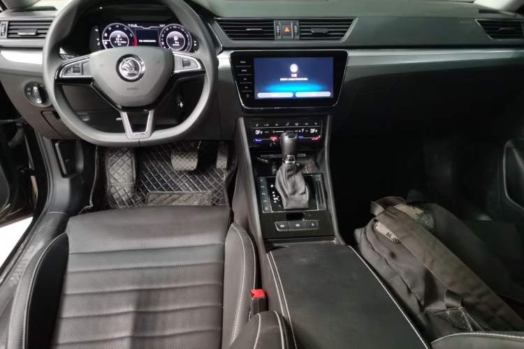 Used Skoda Superb 2024 TSI280 DSG Luxury Edition Center Console