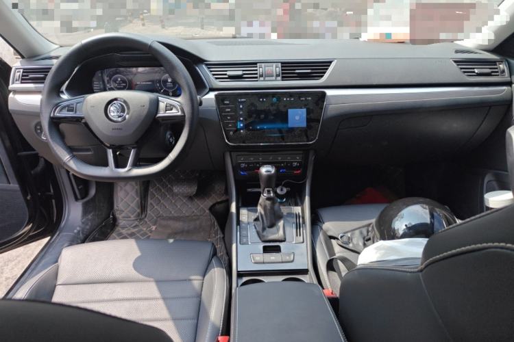 Used Skoda Superb 2024 TSI280 DSG Luxury Edition Center Console