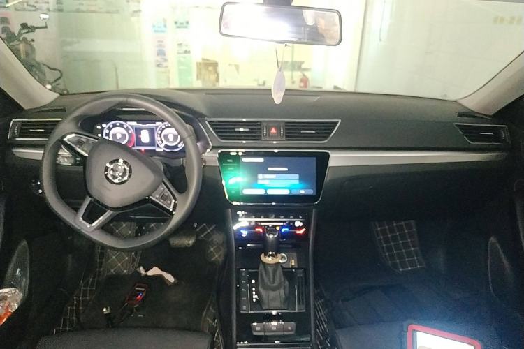 Used Skoda Superb 2024 TSI280 DSG Luxury Edition Center Console