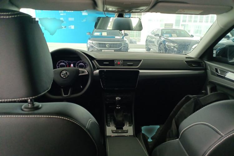 Used Skoda Superb 2024 TSI280 DSG Luxury Edition Center Console