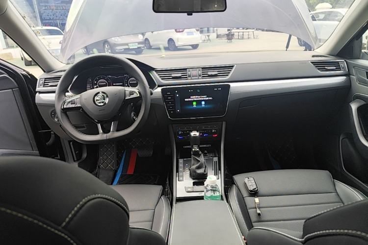 Used Skoda Superb 2024 TSI280 DSG Luxury Edition Center Console