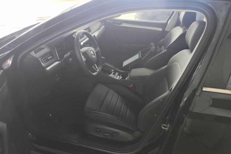 Used Skoda Superb 2024 TSI280 DSG Luxury Edition Driver Seat