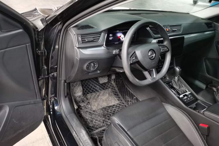 Used Skoda Superb 2024 TSI280 DSG Luxury Edition Driver Seat