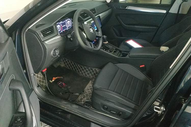 Used Skoda Superb 2024 TSI280 DSG Luxury Edition Driver Seat