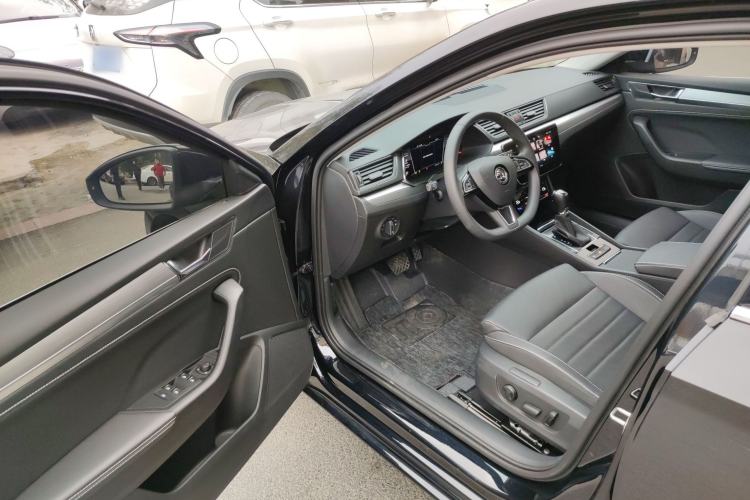 Used Skoda Superb 2024 TSI280 DSG Luxury Edition Driver Seat
