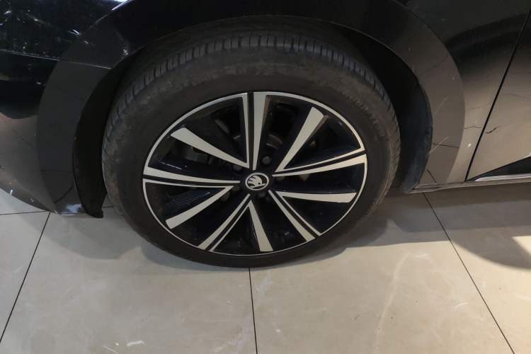 Used Skoda Superb 2024 TSI280 DSG Luxury Edition Exterior 4