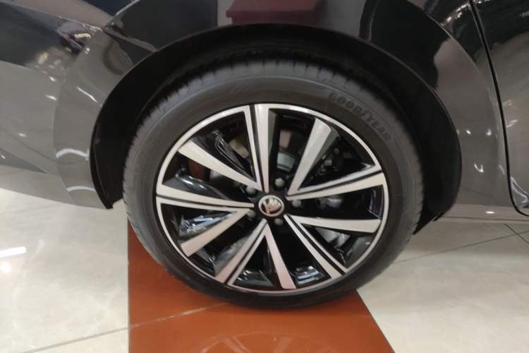 Used Skoda Superb 2024 TSI280 DSG Luxury Edition Exterior 5