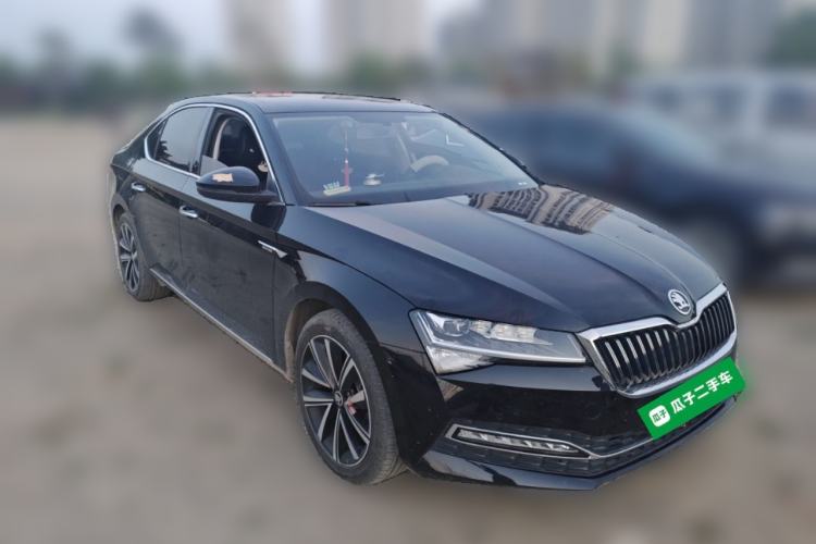 Used Skoda Superb 2024 TSI280 DSG Luxury Edition Front Right 45 Deg