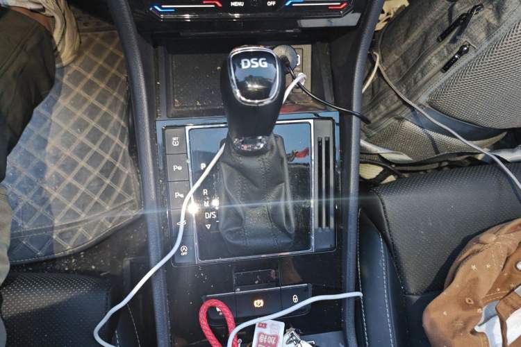Used Skoda Superb 2024 TSI280 DSG Luxury Edition Gear Lever