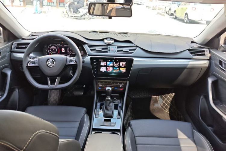 Used Skoda Superb 2024 TSI280 DSG Luxury Edition Interior 3