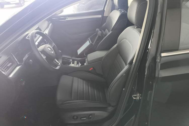 Used Skoda Superb 2024 TSI280 DSG Luxury Edition Left Front Seat