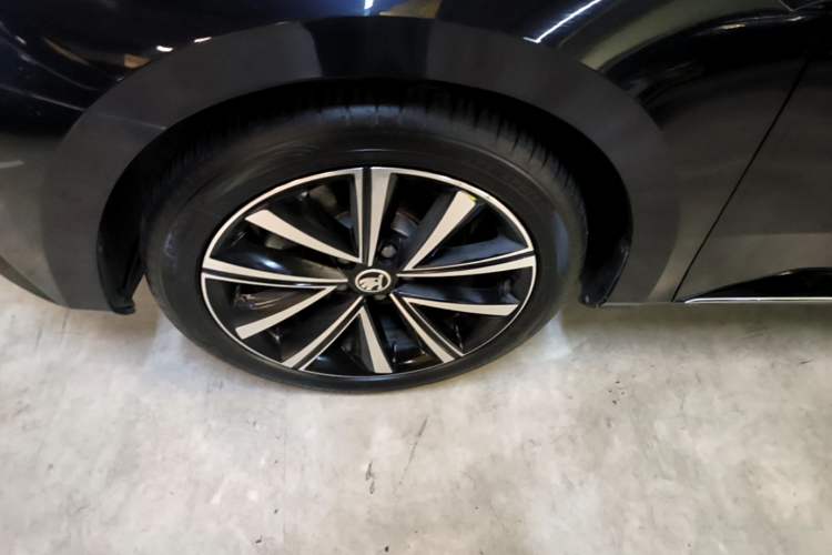 Used Skoda Superb 2024 TSI280 DSG Luxury Edition Left Front Wheel Hub