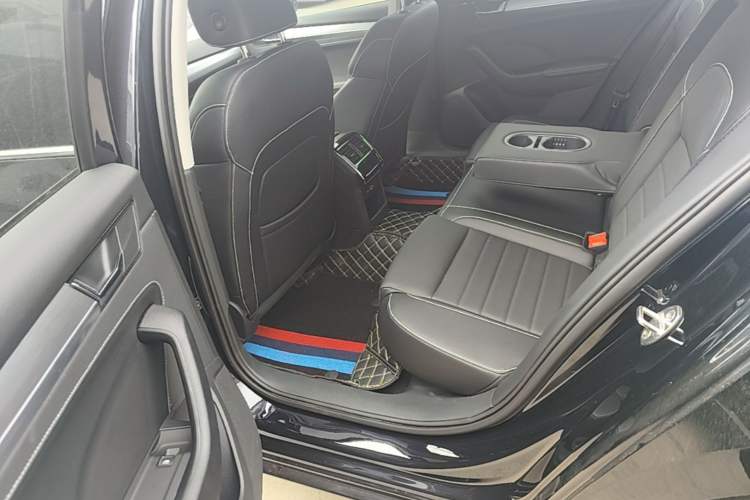 Used Skoda Superb 2024 TSI280 DSG Luxury Edition Left Rear Seat