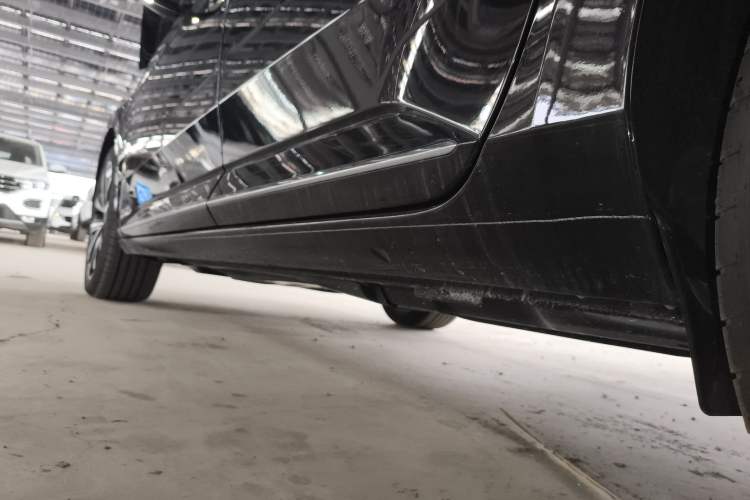 Used Skoda Superb 2024 TSI280 DSG Luxury Edition Left Side Sill