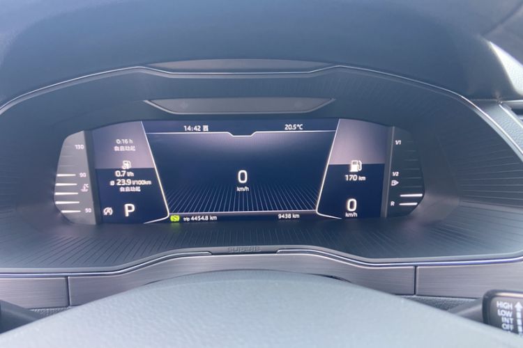Used Skoda Superb 2024 TSI280 DSG Luxury Edition Odometer Close Up