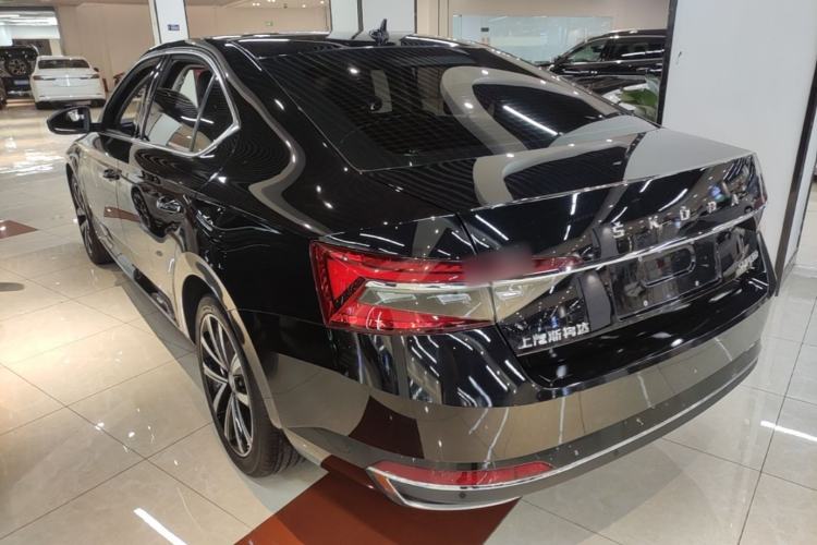 Used Skoda Superb 2024 TSI280 DSG Luxury Edition Rear Left 45 Deg