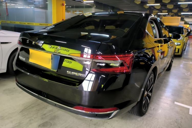 Used Skoda Superb 2024 TSI280 DSG Luxury Edition Rear Right 45 Deg