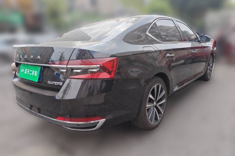 Used Skoda Superb 2024 TSI280 DSG Luxury Edition Rear Right 45 Deg