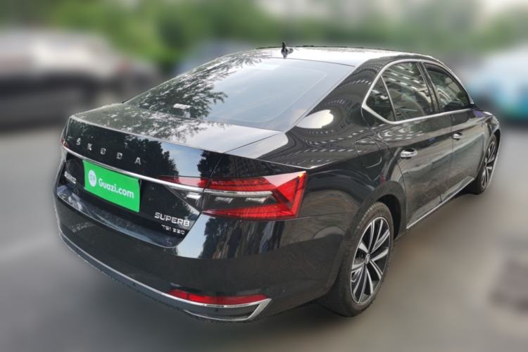 Used Skoda Superb 2024 TSI330 DSG Luxury Edition Rear Right 45 Deg