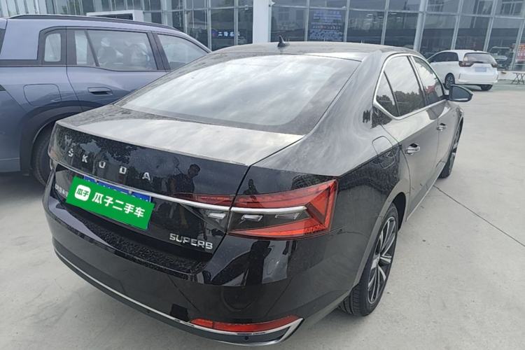 Used Skoda Superb 2024 TSI280 DSG Luxury Edition Rear Right 45 Deg