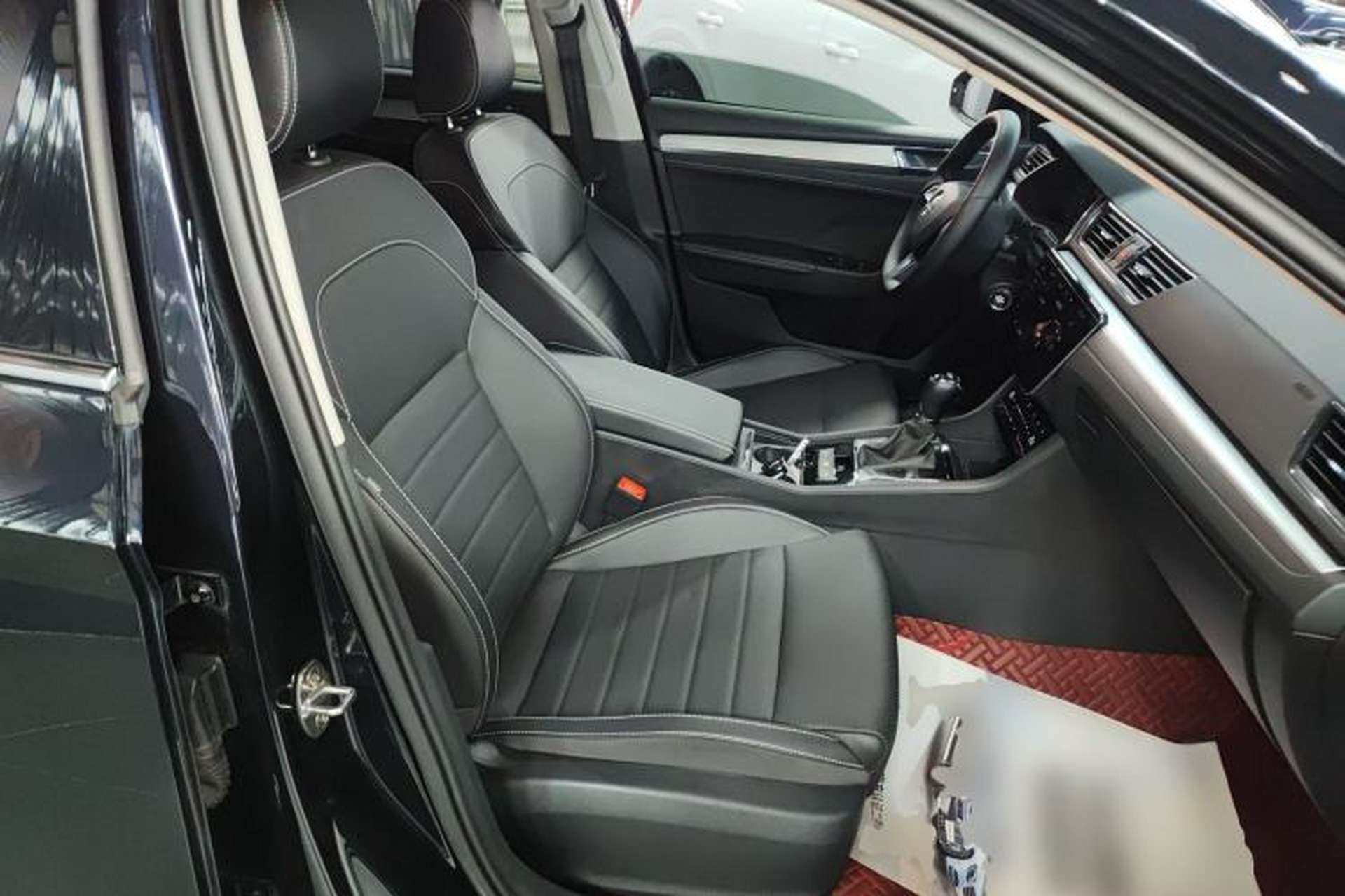 Used Skoda Superb 2024 TSI280 DSG Luxury Edition Right Front Seat