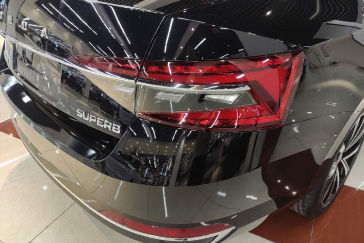 Used Skoda Superb 2024 TSI280 DSG Luxury Edition Right Rear Taillight