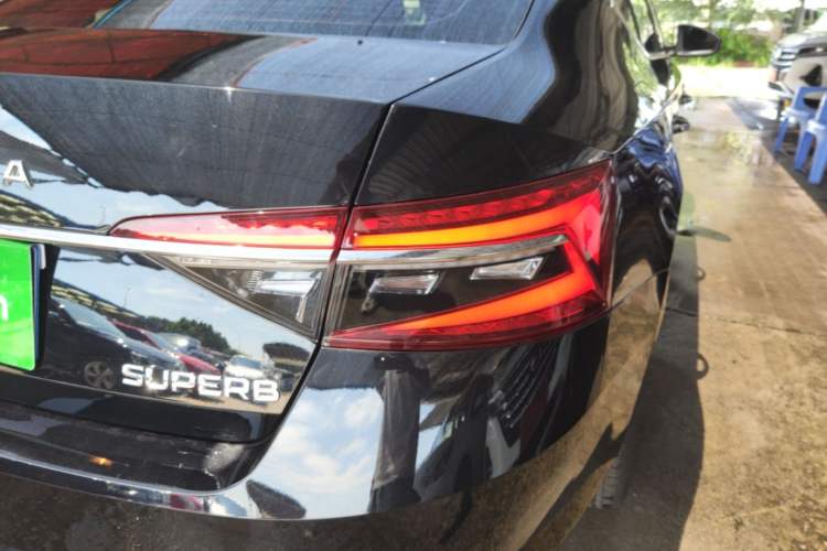 Used Skoda Superb 2024 TSI280 DSG Luxury Edition Right Rear Taillight
