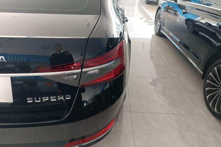 Used Skoda Superb 2024 TSI280 DSG Luxury Edition Right Rear Taillight