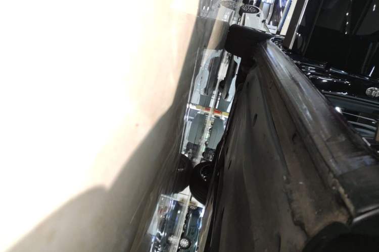 Used Skoda Superb 2024 TSI280 DSG Luxury Edition Right Side Sill