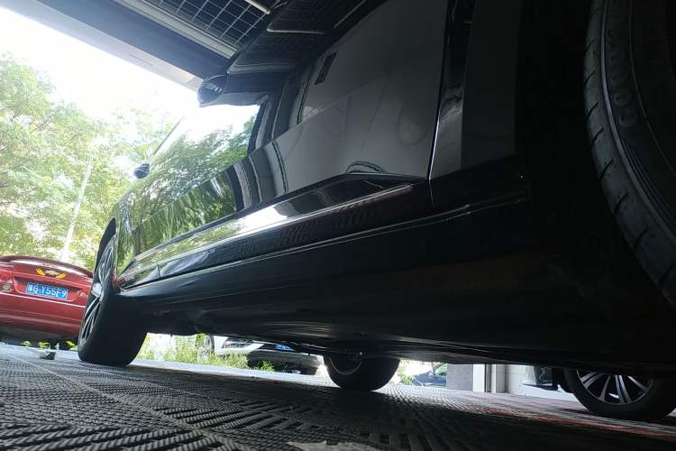 Used Skoda Superb 2024 TSI280 DSG Luxury Edition Right Side Sill