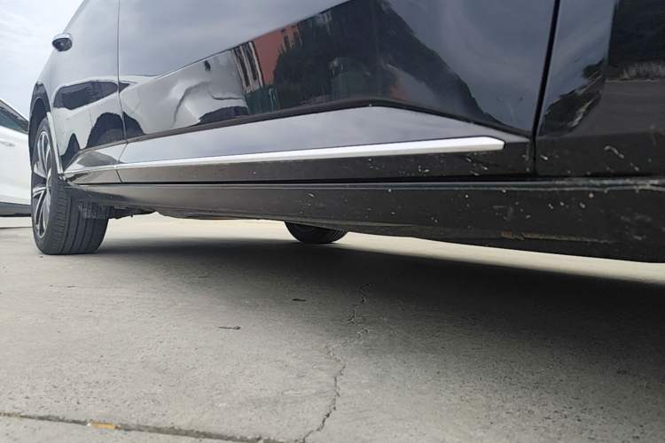 Used Skoda Superb 2024 TSI280 DSG Luxury Edition Right Side Sill