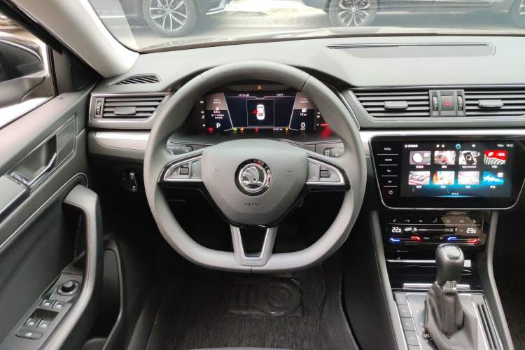 Used Skoda Superb 2024 TSI280 DSG Luxury Edition Steering Wheel
