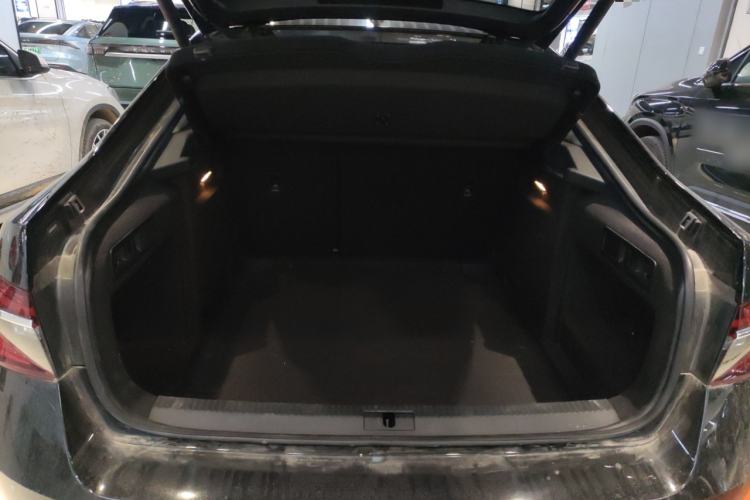 Used Skoda Superb 2024 TSI280 DSG Luxury Edition Trunk