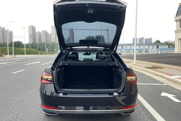 Used Skoda Superb 2024 TSI280 DSG Luxury Edition Trunk