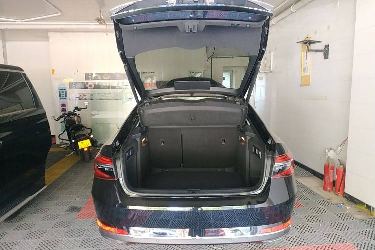 Used Skoda Superb 2024 TSI280 DSG Luxury Edition Trunk