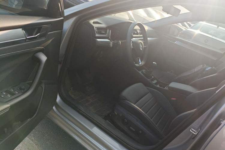 Used Skoda Superb 2024 TSI280 DSG Luxury Edition Driver Seat
