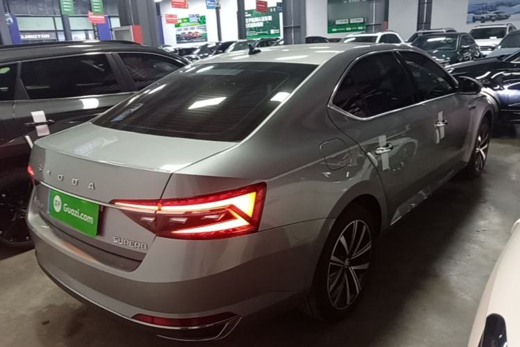 Used Skoda Superb 2024 TSI280 DSG Luxury Edition Rear Right 45 Deg