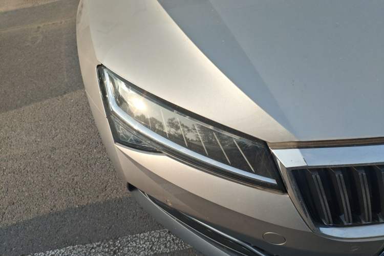 Used Skoda Superb 2024 TSI280 DSG Luxury Edition Right Front Headlight