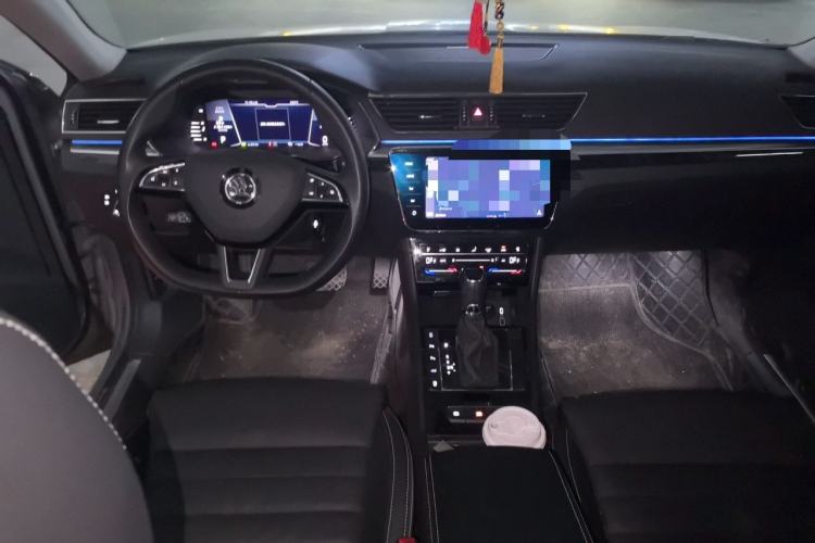 Used Skoda Superb 2024 TSI330 DSG Luxury Edition Center Console