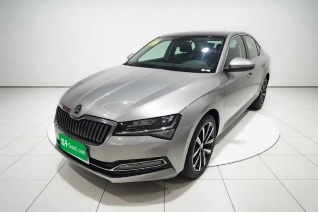 Używany Skoda Superb 2024 TSI280 DSG Luxury Edition