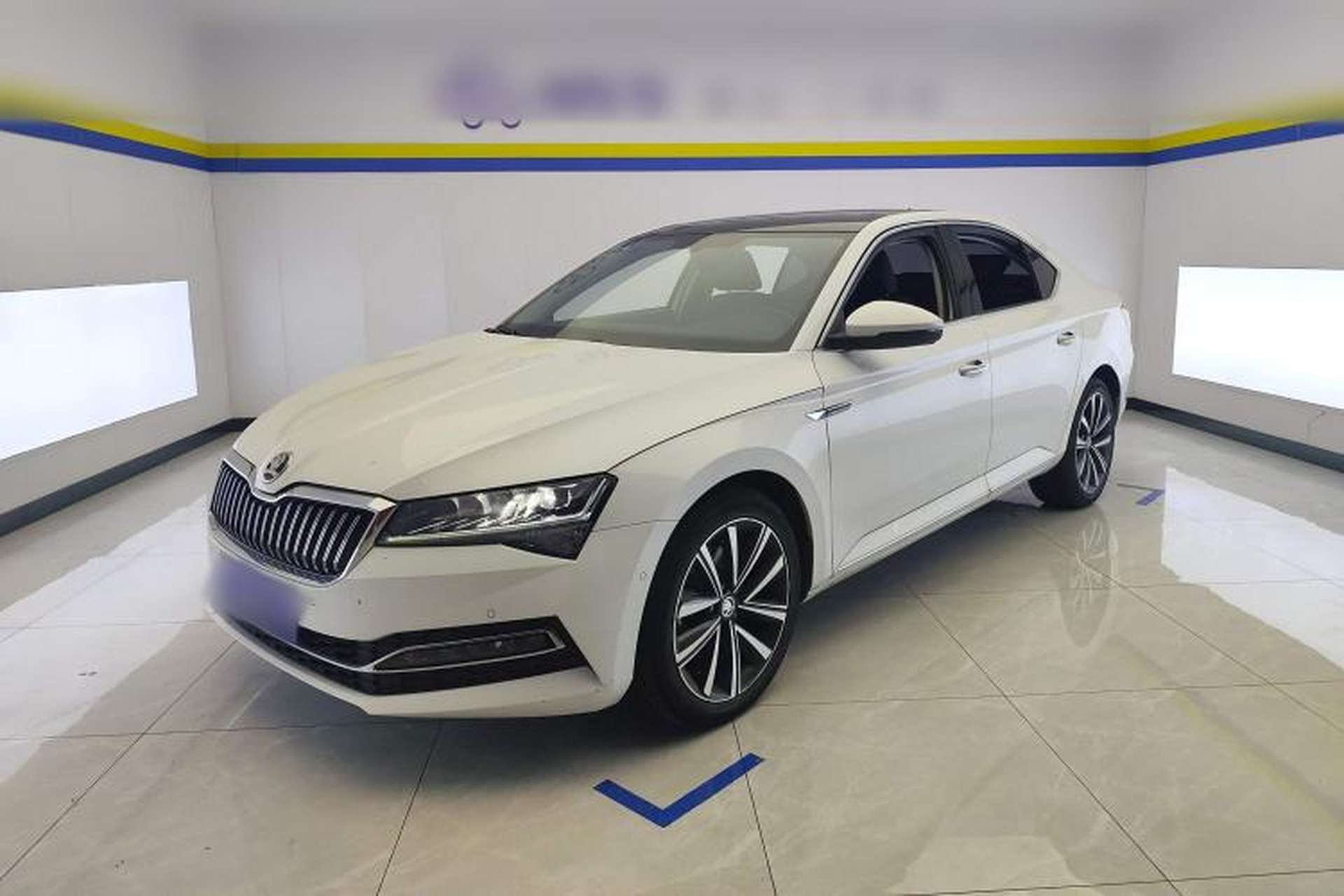 Used Skoda Superb 2024 TSI280 DSG Luxury Edition Front Left 45 Deg