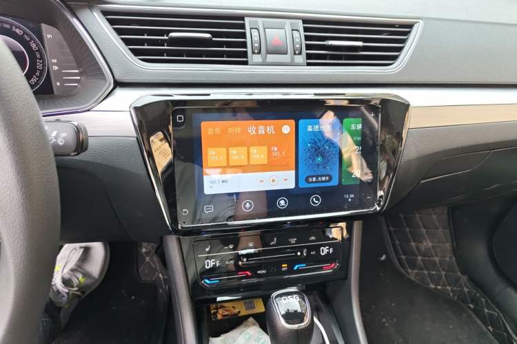 Used Skoda Superb 2025 TSI280 DSG Luxury Edition Audio And AC Panel