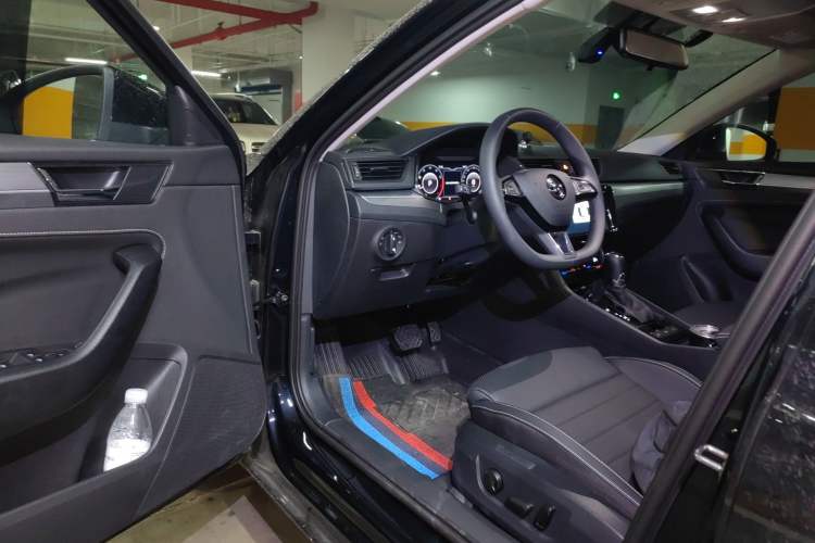 Used Skoda Superb 2025 TSI280 DSG Luxury Edition Driver Seat